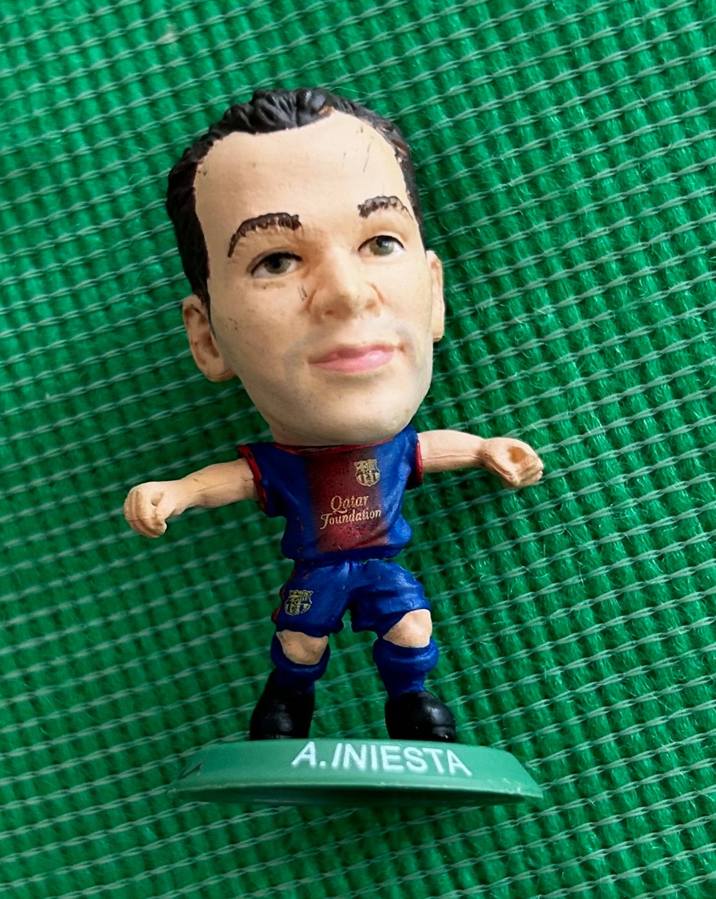 Soccer Starz 2013 Football Figure - ANDRES INIESTA (FC BARCELONA) SOC101 *Loose*