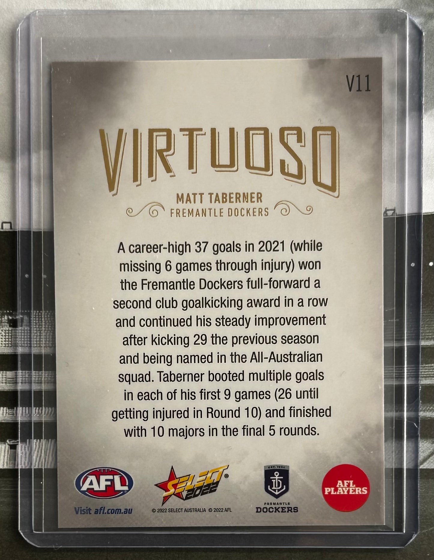 Select AFL Footy Stars 2022 - MATT TABERNER (FREMANTLE DOCKERS) Virtuoso V11 /70