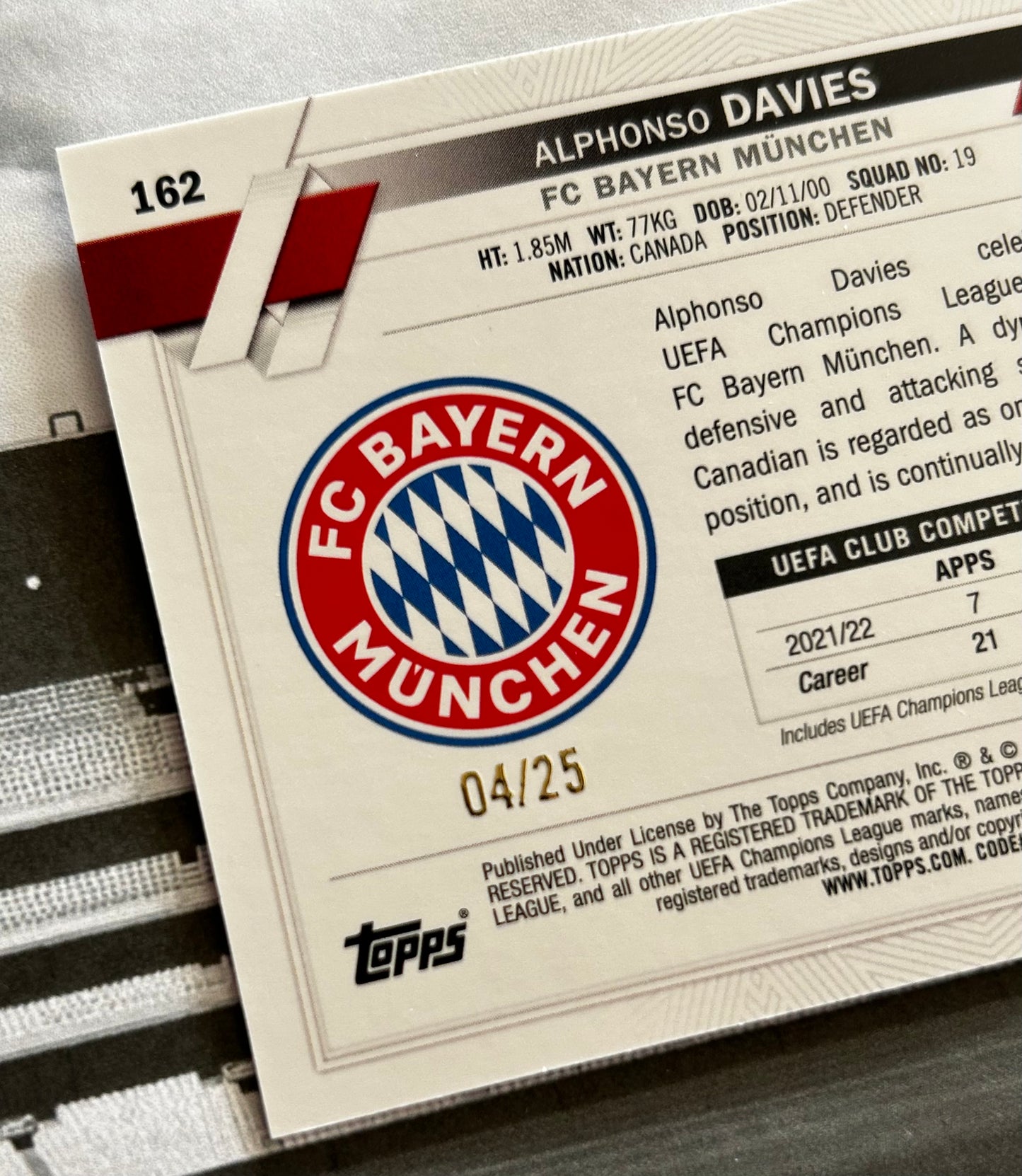 Topps UEFA Club Competitions 1st Edition 2022-23 - ALPHONSO DAVIES (BAYERN MUNICH) Orange Parallel #162 /25
