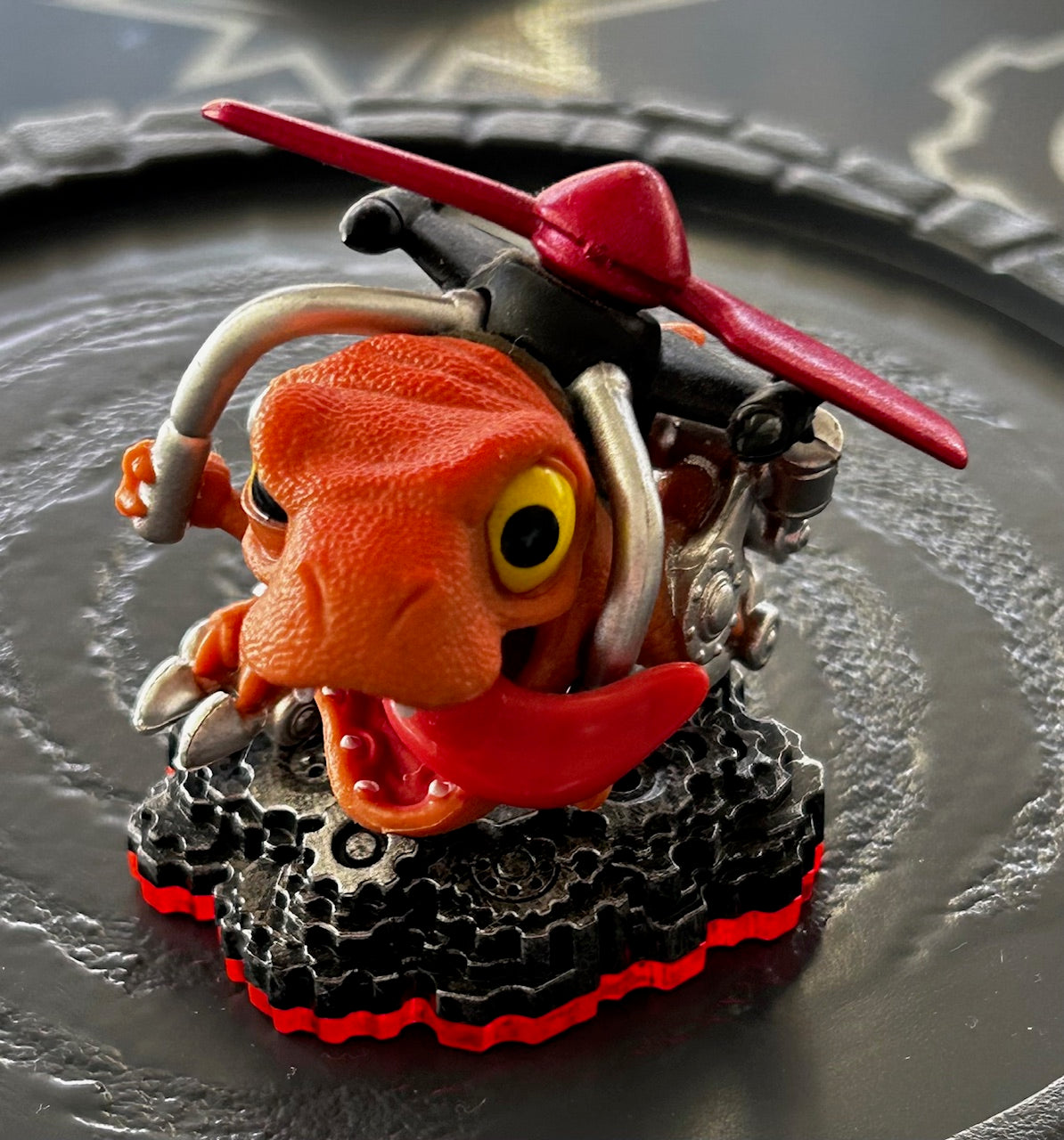 FIGURINE SKYLANDER SKYLANDERS SERIE 4 TRAP TEAM CHOPPER FIGURINE SKYLANDER SKYLANDERS SERIE 4 TRAP TEAM CHOPPER