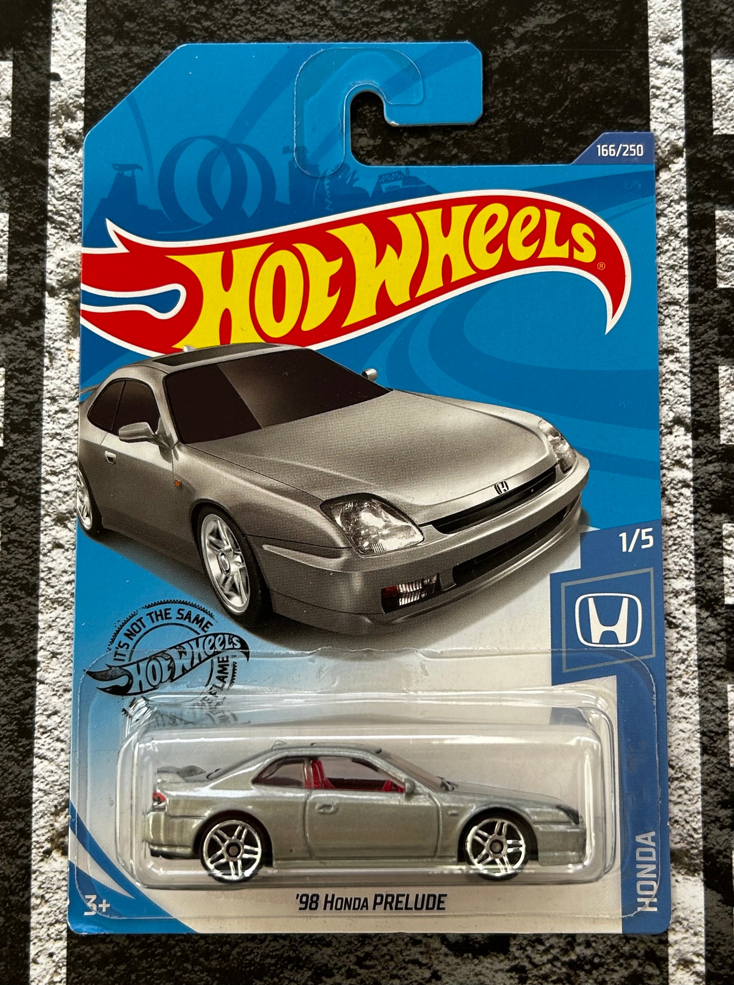 Mattel Hot Wheels Diecast Basic 1:64 - '98 Honda Prelude Honda