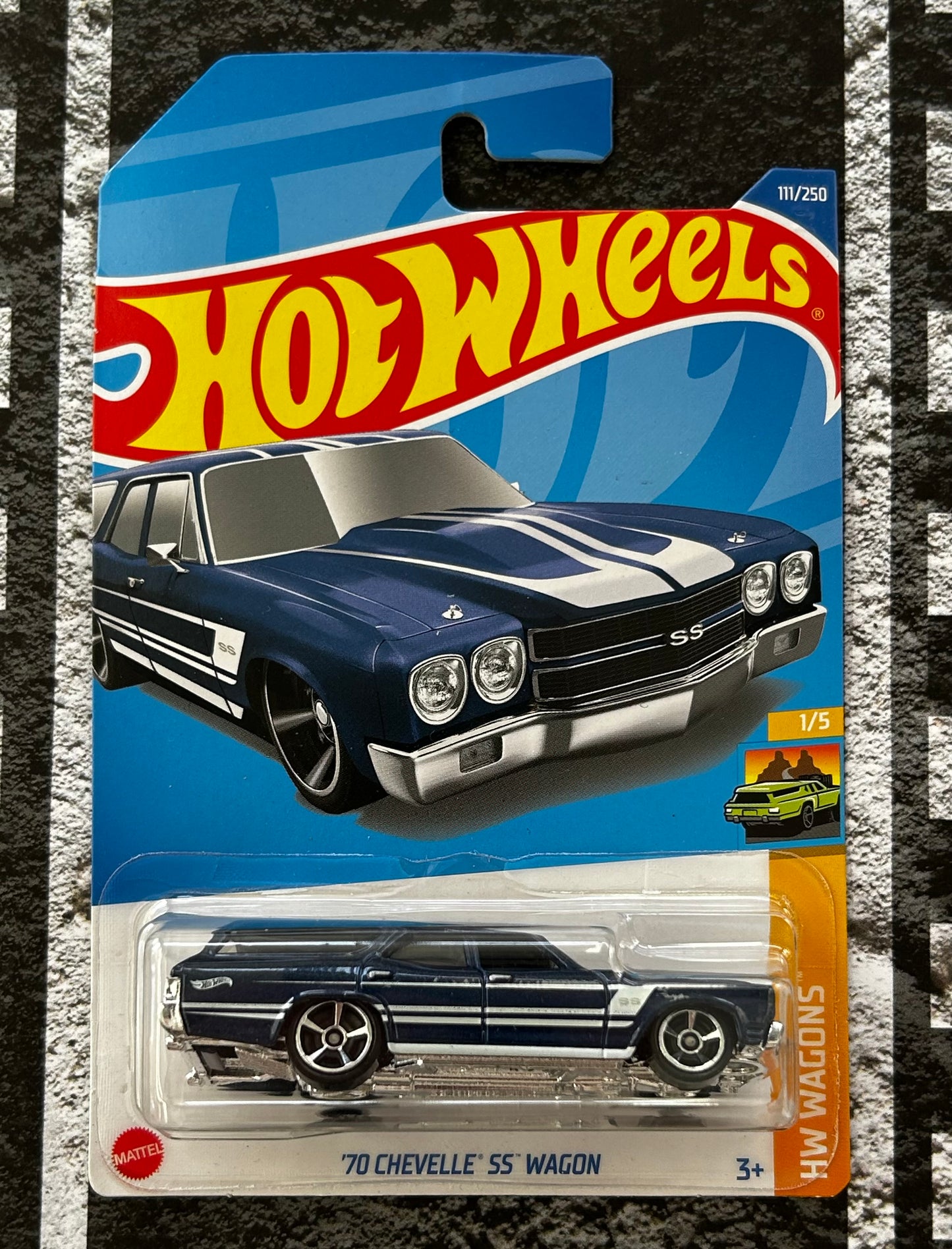 Mattel Hot Wheels Diecast Basic 1:64 - '70 Chevelle SS Wagon HW Wagons