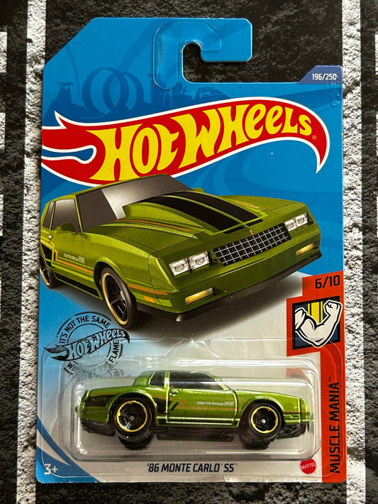 Mattel Hot Wheels Diecast Basic 1:64 - Green '86 Monte Carlo SS Muscle Mania