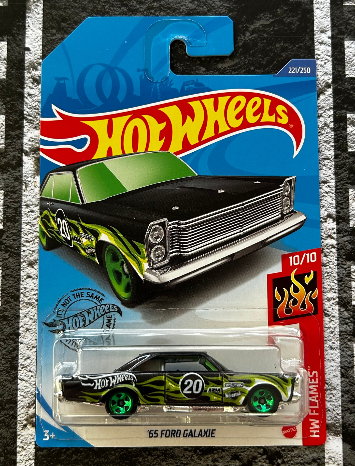 Mattel Hot Wheels Diecast Basic 1:64 - '65 Ford Galaxie HW Flames