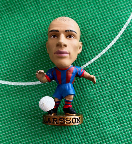 Corinthian Prostars - HENRIK LARSSON (FC BARCELONA) Collector Club Exclusive 2005 *Loose*