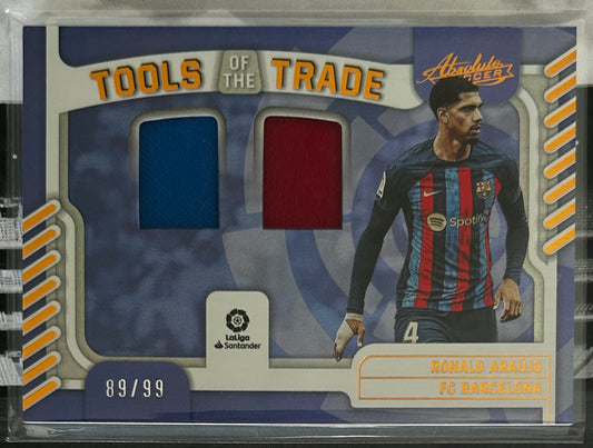 2022-23 Panini Chronicles Gold Standard La Liga Soccer - RONALD ARAUJO (FC BARCELONA) Tools of the Trade Patch AT-RAJ /99