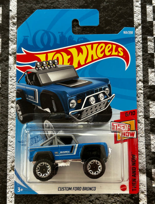 Mattel Hot Wheels Diecast Basic 1:64 - Custom Ford Bronco Then And Now