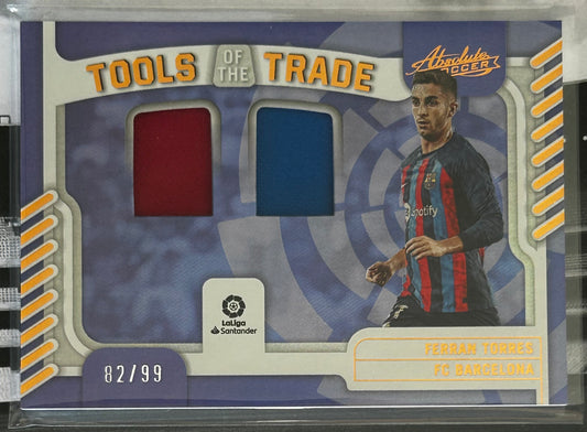 2022-23 Panini Chronicles Gold Standard La Liga Soccer - FERRAN TORRES (FC BARCELONA) Tools of the Trade Patch AT-FTR /99