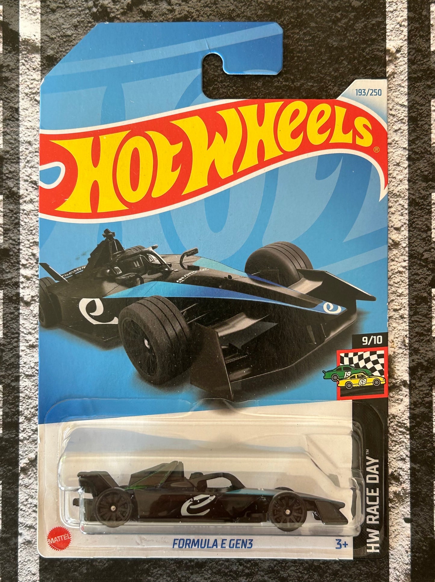 Mattel Hot Wheels Diecast Basic 1:64 - Formula E Gen3 HW Race Day