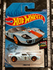 Mattel Hot Wheels Diecast Basic 1:64 - Ford GT-40 HW Race Day