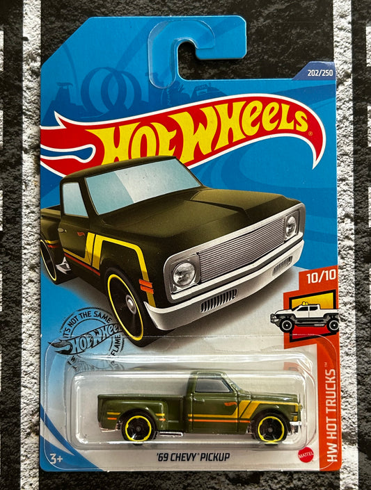 Mattel Hot Wheels Diecast Basic 1:64 - '69 Chevy Pickup HW Hot Trucks