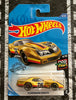 Mattel Hot Wheels Diecast Basic 1:64 - '76 Greenwood Corvette HW Race Day