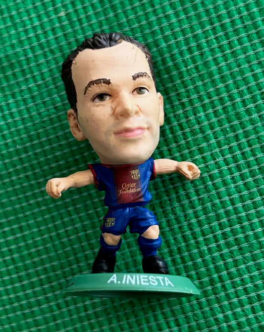 Soccer Starz 2013 Football Figure - ANDRES INIESTA (FC BARCELONA) SOC101 *Loose*