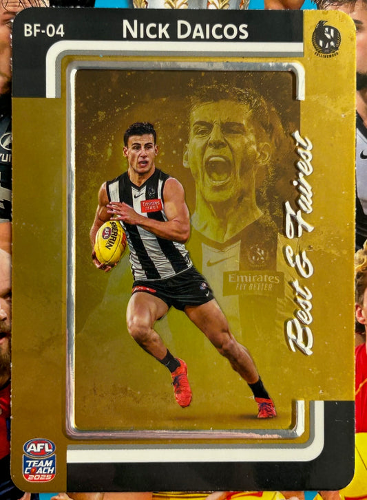 AFL Teamcoach 2025 - NICK DAICOS (COLLINGWOOD) Gold Best & Fairest BF-04 1:40 packs