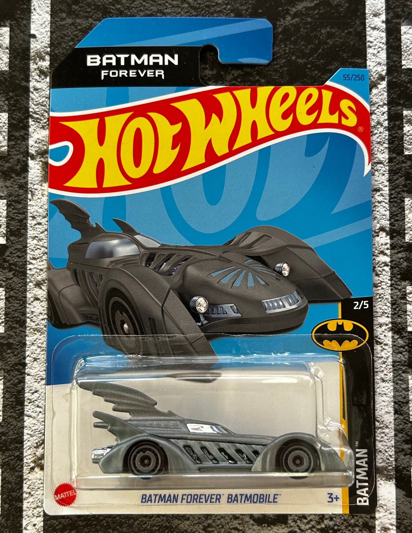 Mattel Hot Wheels Diecast Basic 1:64 - Batman Forever Batmobile HKJ73-N7C5