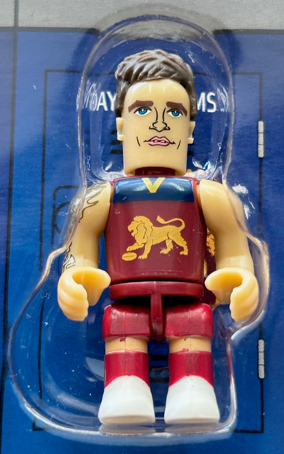 AFL Micro-Figures 2015 Series 2 - DAYNE BEAMS (Brisbane Lions) Home Guernsey