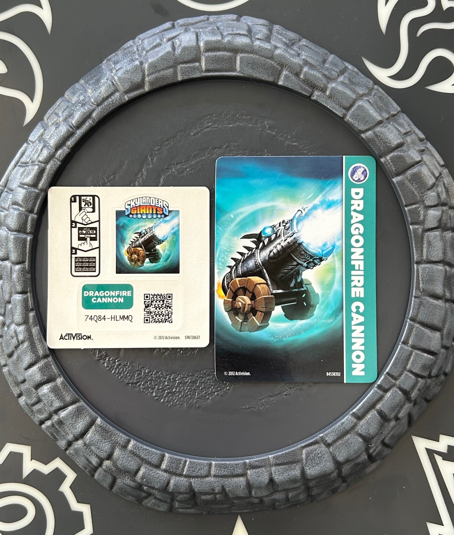 Skylanders Giants - CARDS & STICKERS from Original Packs