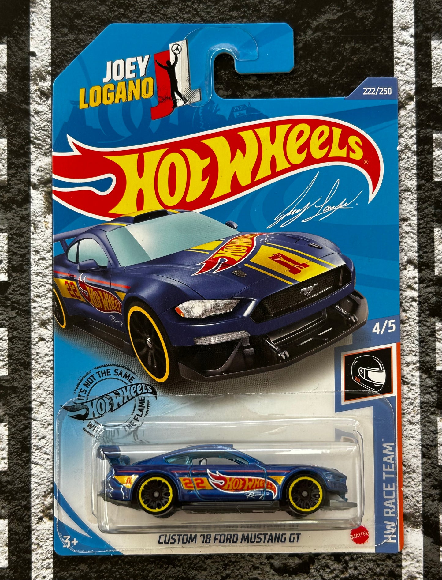 Mattel Hot Wheels Diecast Basic 1:64 - Custom '18 Ford Mustang GT HW Race Team