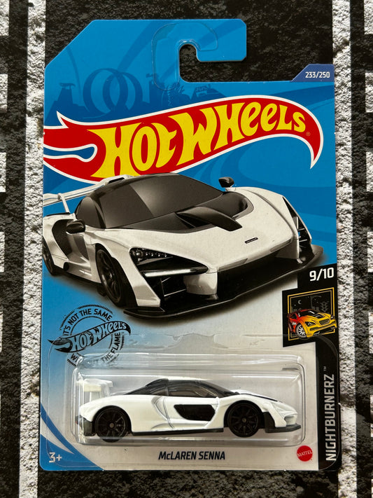 Mattel Hot Wheels Diecast Basic 1:64 - McLaren Senna Nightburnerz