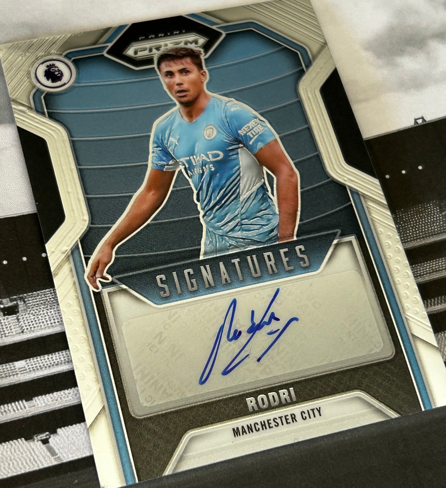 2021-22 Panini Prizm Premier League Soccer - RODRI (MANCHESTER CITY) Signatures S-RRI