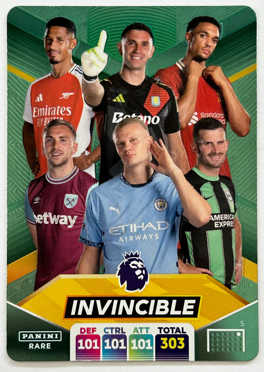 Panini Adrenalyn XL Premier League 2025 - INVINCIBLE (EMERALD GREEN PARALLEL) Rare #5