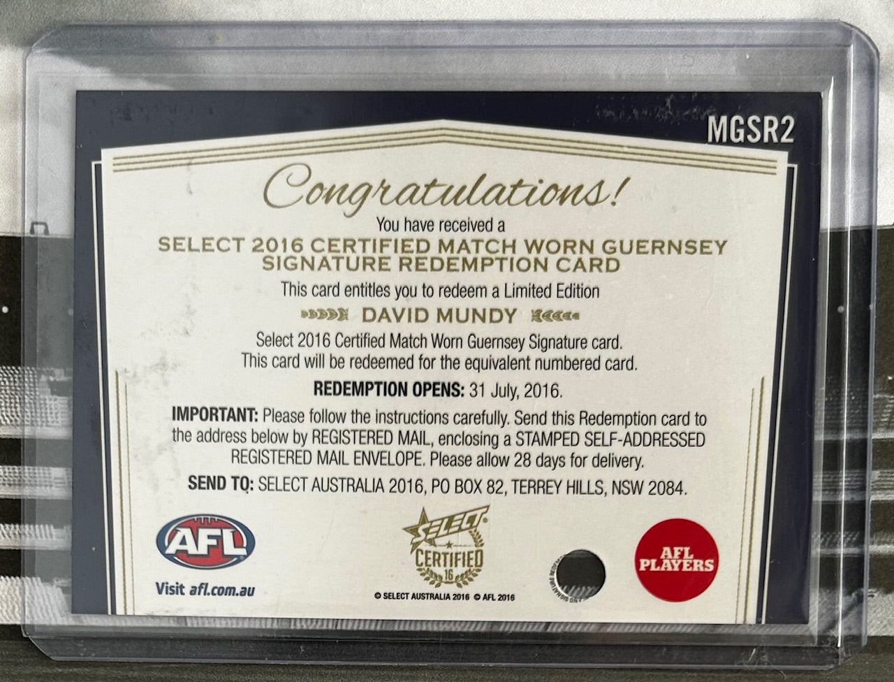 Select AFL 2016 Certified - DAVID MUNDY (FREMANTLE DOCKERS) Match Worn Guernsey Signature Card MGS2 /80