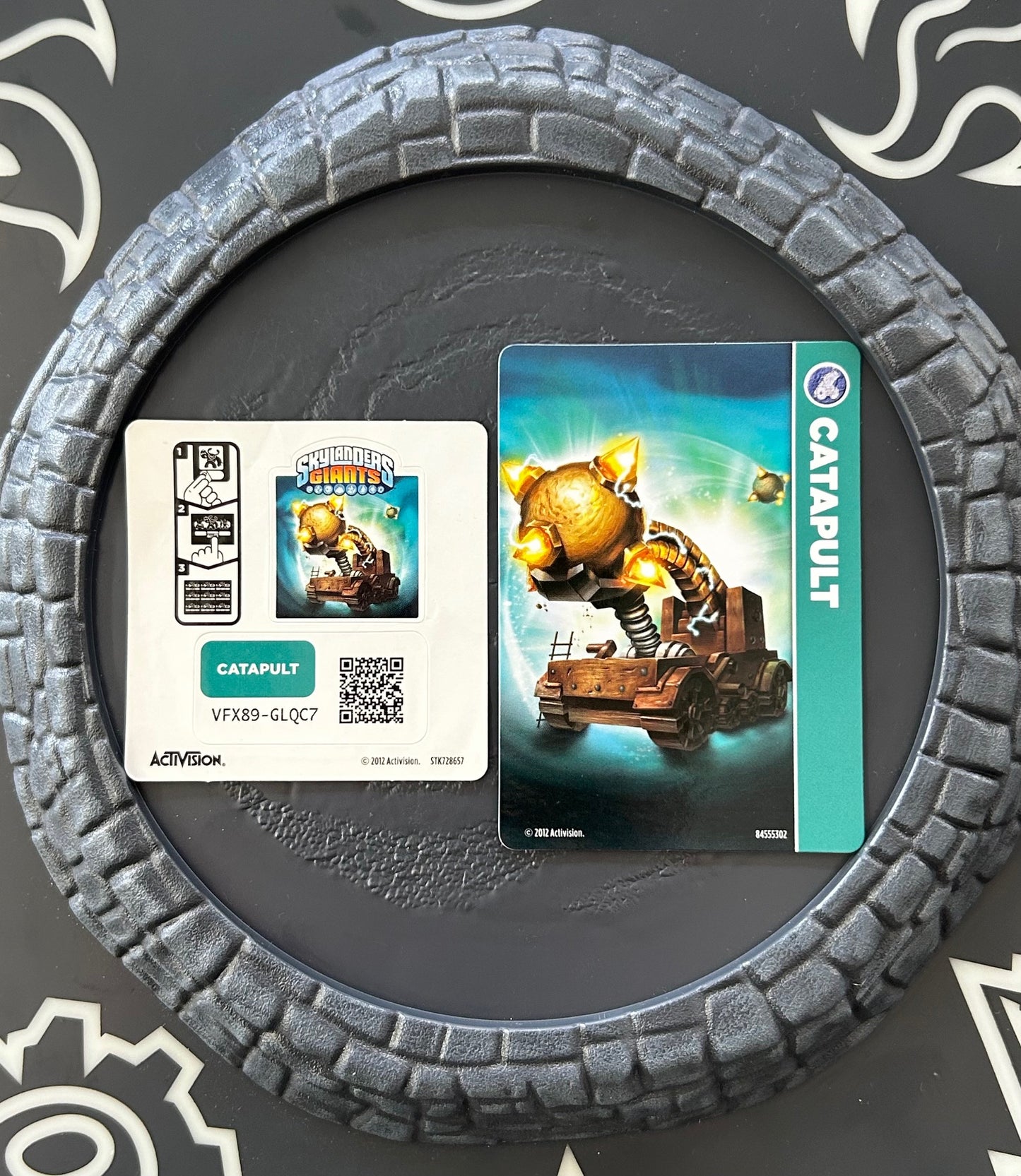 Skylanders Giants - CARDS & STICKERS from Original Packs