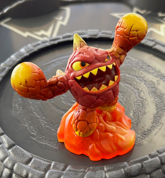 Skylanders Giants - LIGHTCORE ERUPTOR (Loose figure)