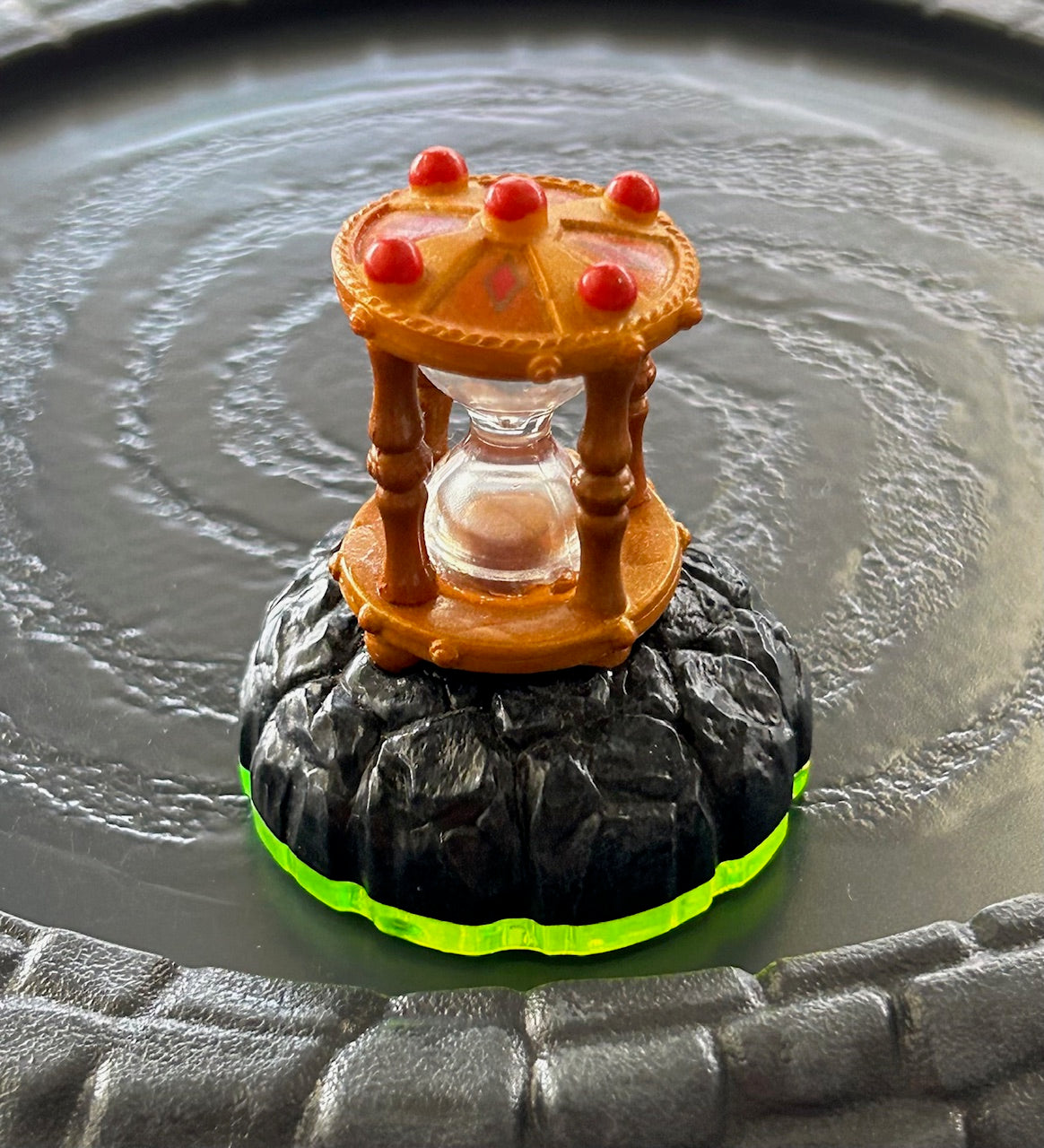 Skylanders Spyro's Adventure - TIME TWISTER HOURGLASS (Loose figure) *See Condition Notes*