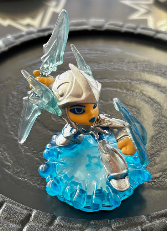 Skylanders Swap Force - BLIZZARD CHILL (Loose figure) *See Condition Notes*